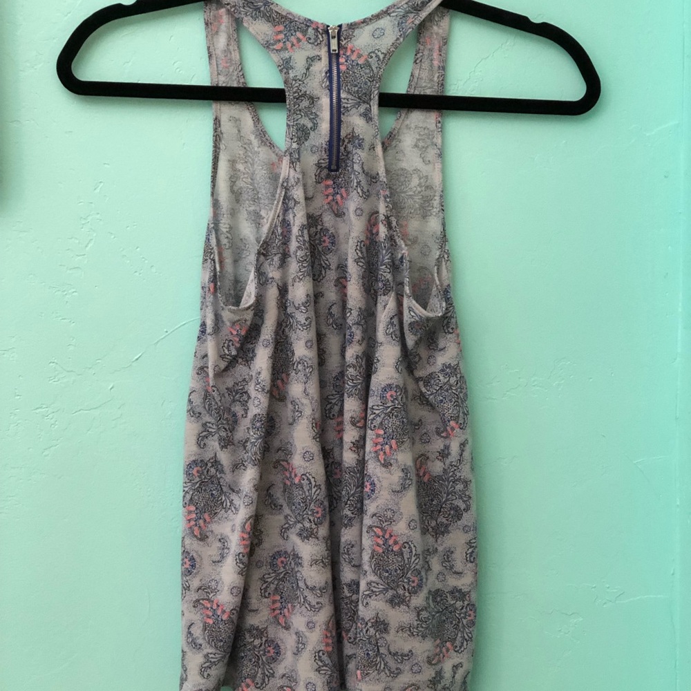 Tank top - Picture 3 of 5
